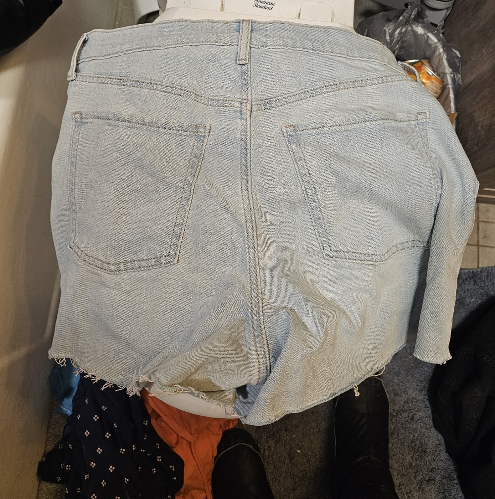 Old Navy Light Blue Jean Shorts - Picture 2 of 3